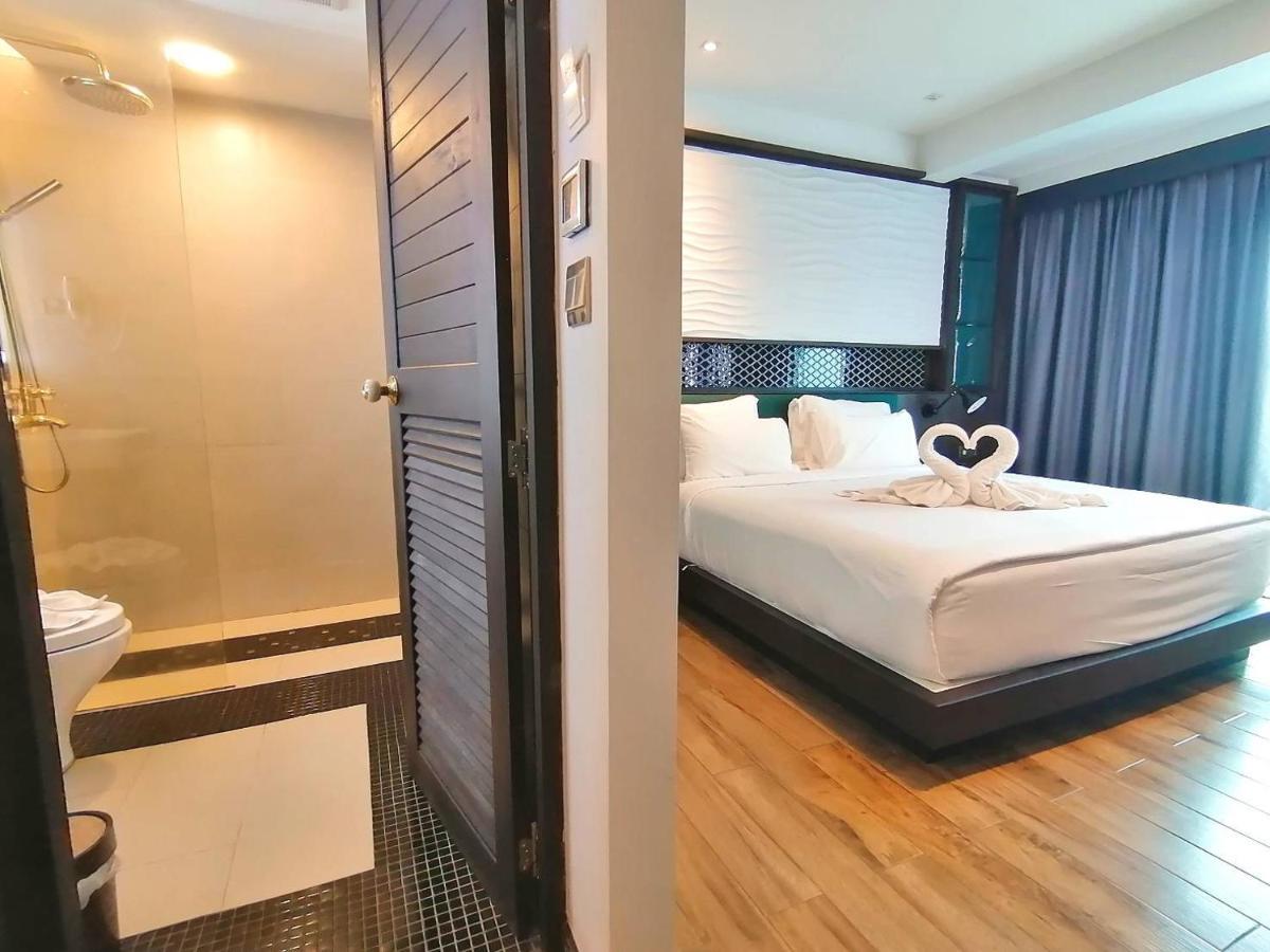 Holatel Hotel Phitsanulok Ngoại thất bức ảnh