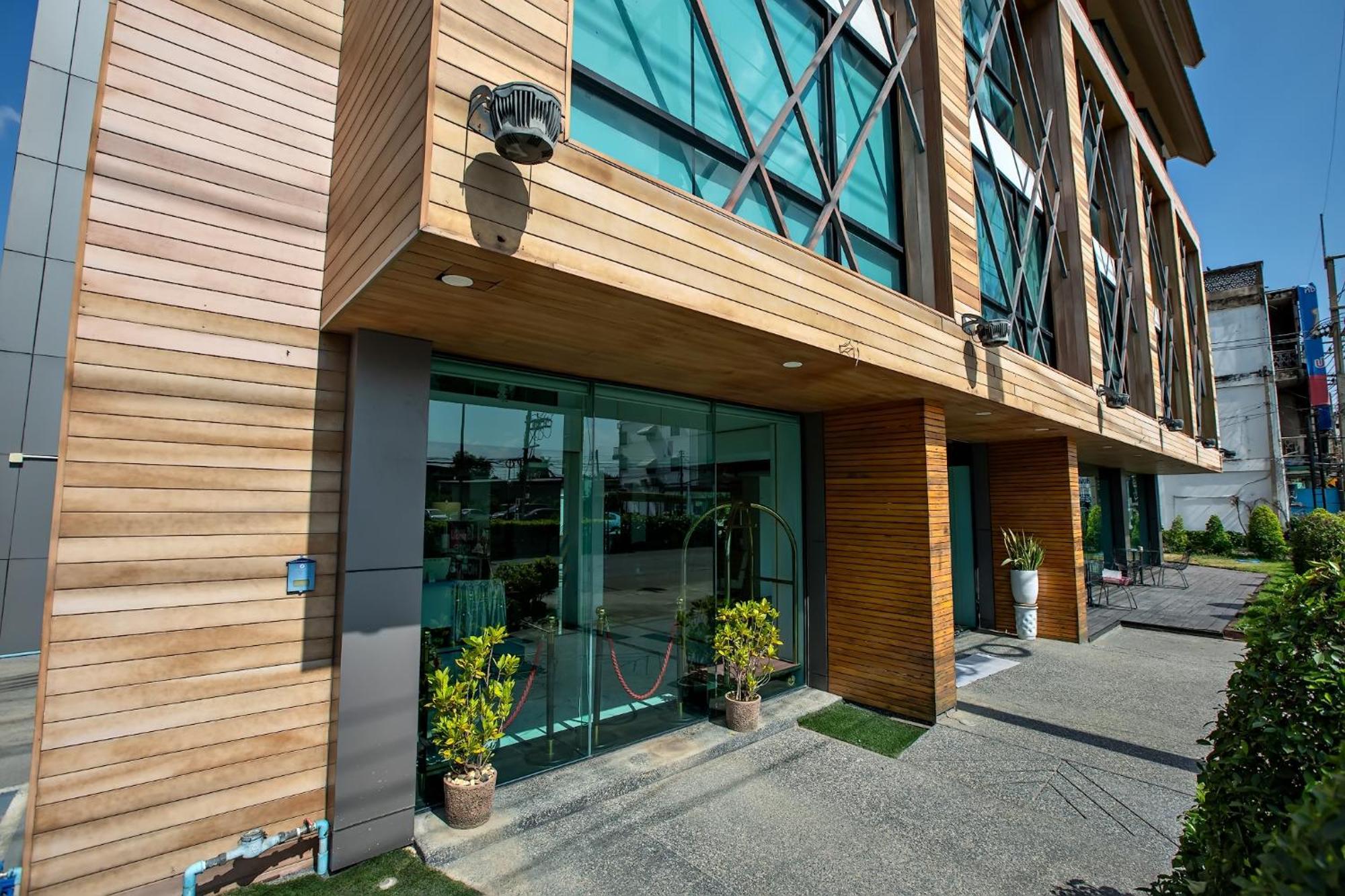 Holatel Hotel Phitsanulok Ngoại thất bức ảnh